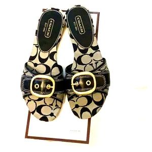 New in Original Coach Box Signature Coach Sandal